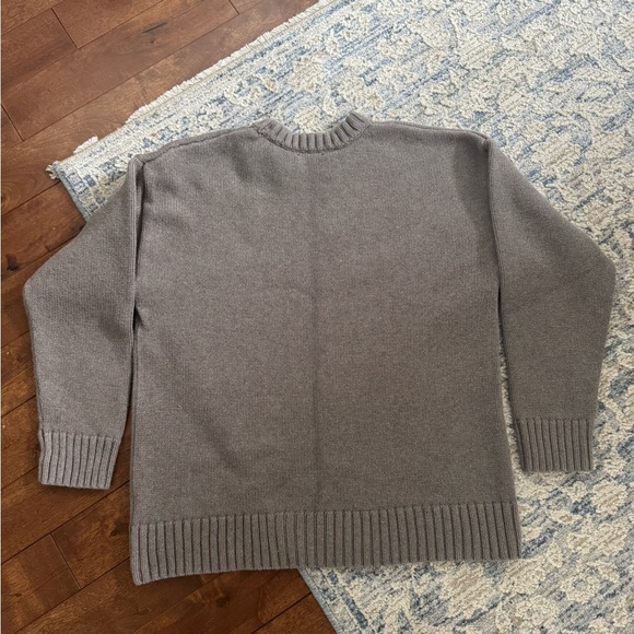 Gap Viral Ophelia-Style Sweater | Medium Tall | Like New | Sold Out - Picture 3 of 3